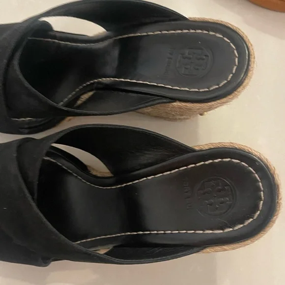 New Tory Burch Size 9. New, No tags. Beautiful black suede gold sign. - Picture 9 of 11